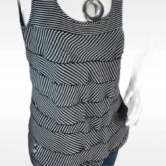WHBM Size SMALL Ruffled Stripped Tank Size SMALL - Picture 5 of 6